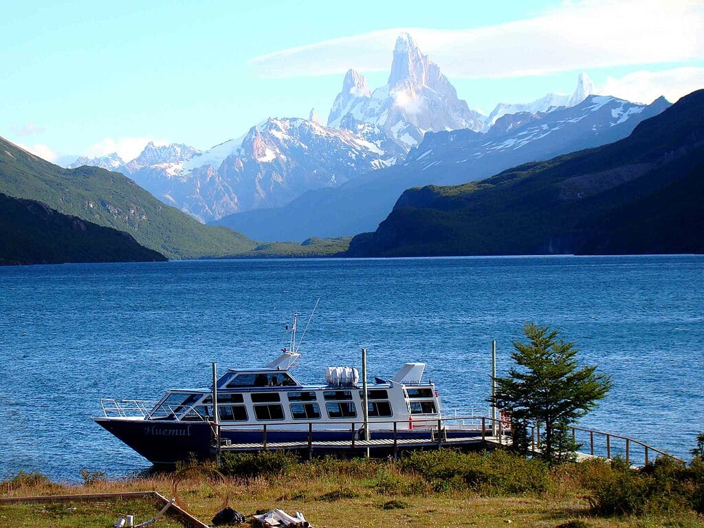 Lago_del_Desierto_