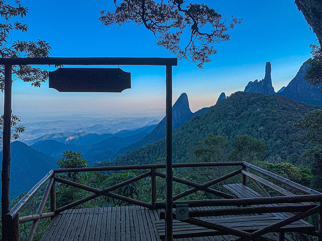 Mirante_Borandá,_Teresópolis_(1)